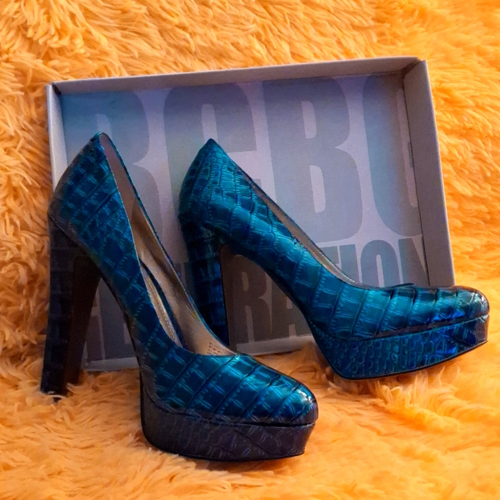 BCBG Women Platform Heel - Picture 1 of 1